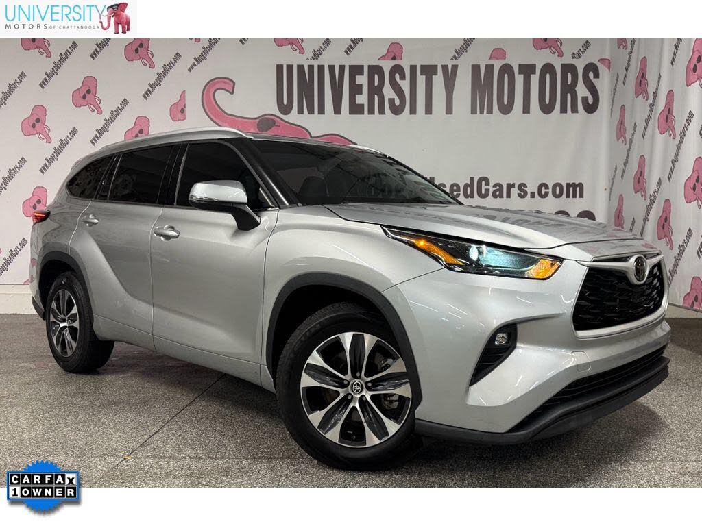 2022 Toyota Highlander XLE FWD