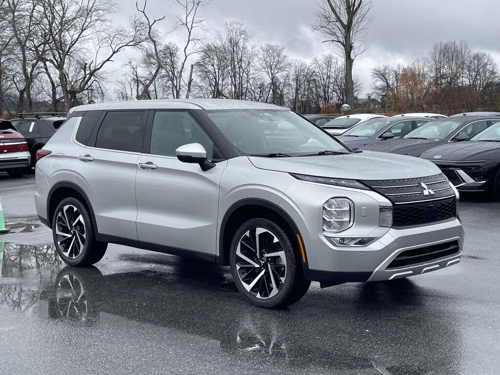 2023 Mitsubishi Outlander Black Edition S-AWC