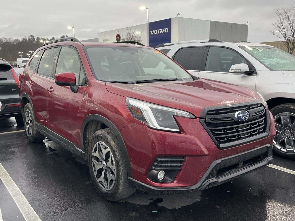 2024 Subaru Forester Premium Crossover AWD