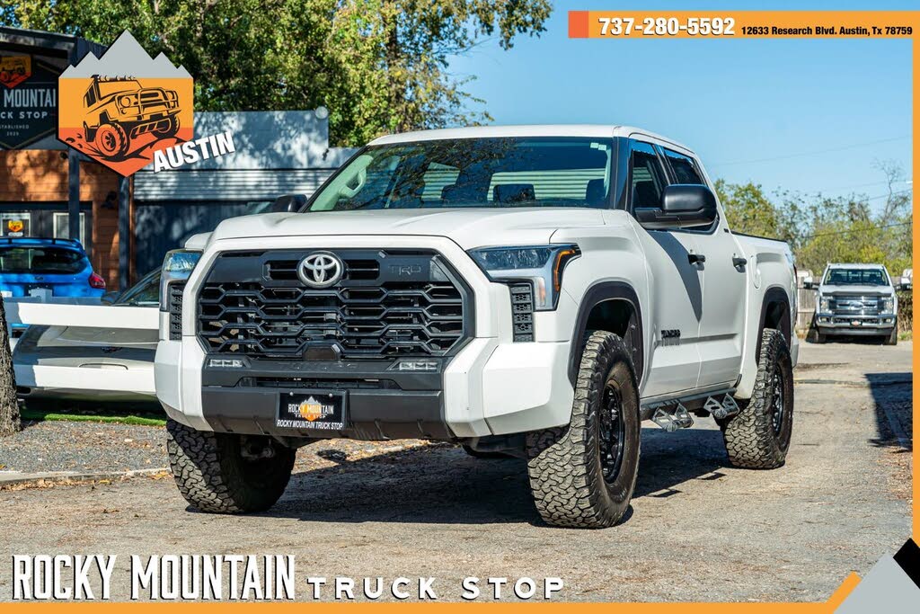 2022 Toyota Tundra SR5 CrewMax Cab 4WD