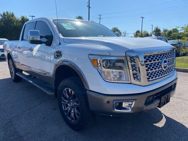 2016 Nissan Titan XD Platinum Reserve Crew Cab 4WD