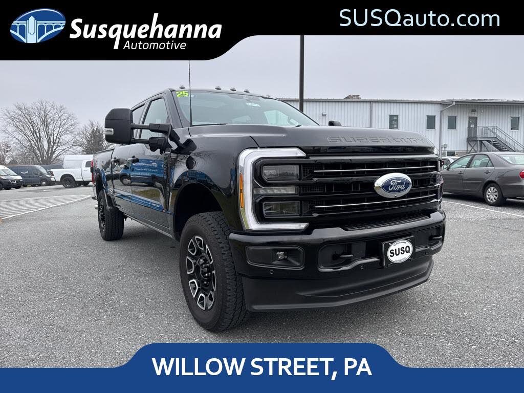 2025 Ford F-250 Super Duty Platinum Crew Cab 4WD
