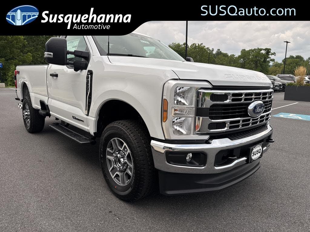 2025 Ford F-350 Super Duty XLT Regular Cab LB 4WD