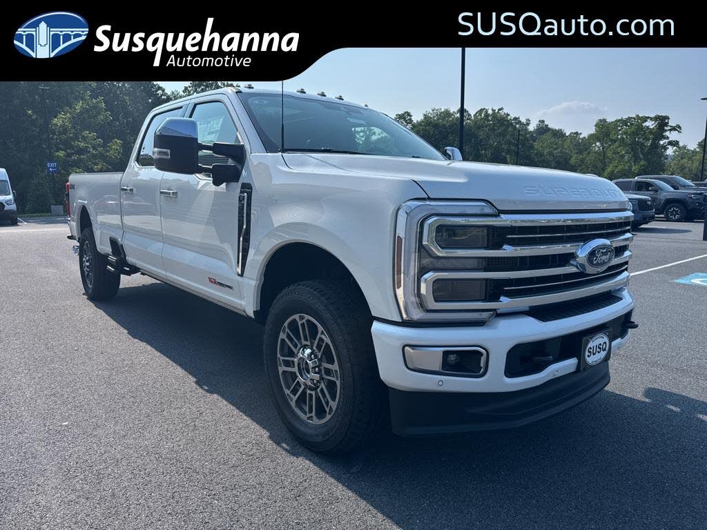2025 Ford F-350 Super Duty Platinum Crew Cab 4WD