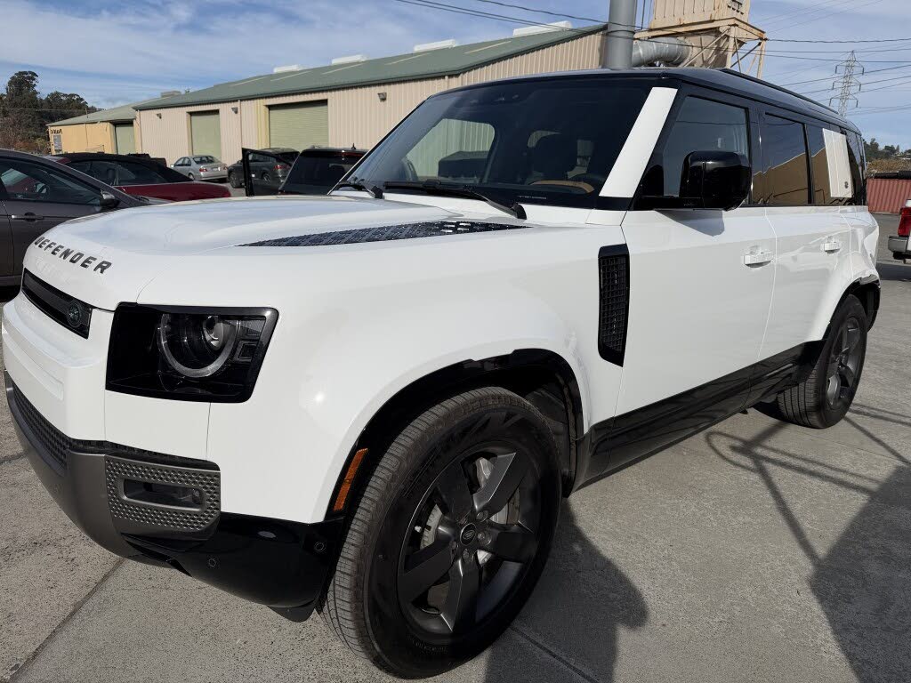 2024 Land Rover Defender 110 P400 X-Dynamic SE AWD