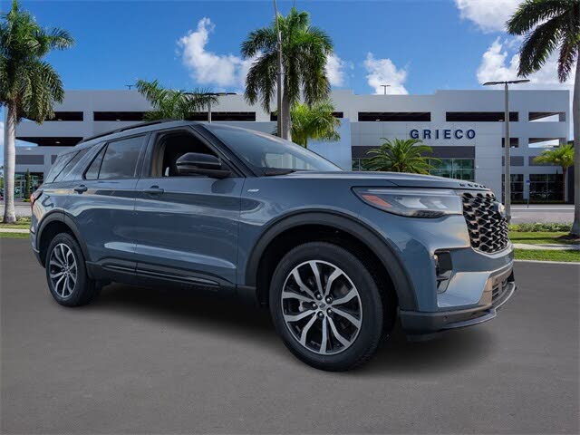 2025 Ford Explorer ST-Line AWD