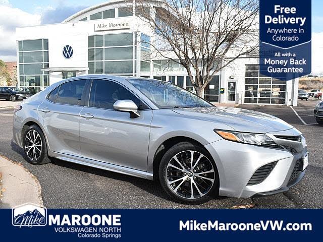 2019 Toyota Camry SE FWD