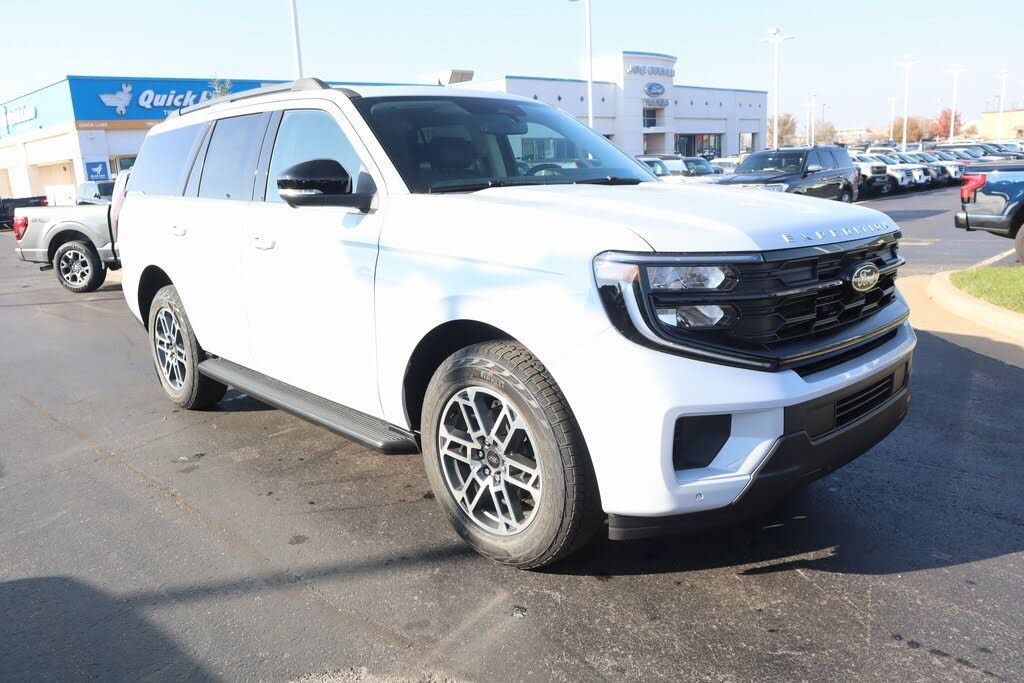 2025 Ford Expedition Active 4WD