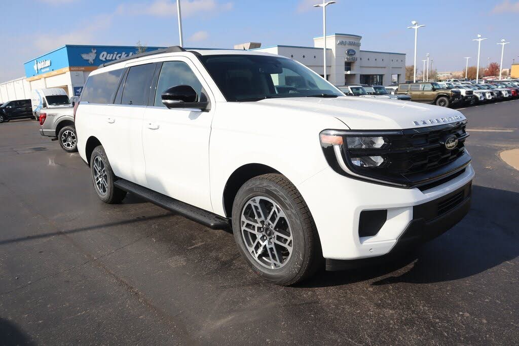 2025 Ford Expedition MAX Active 4WD