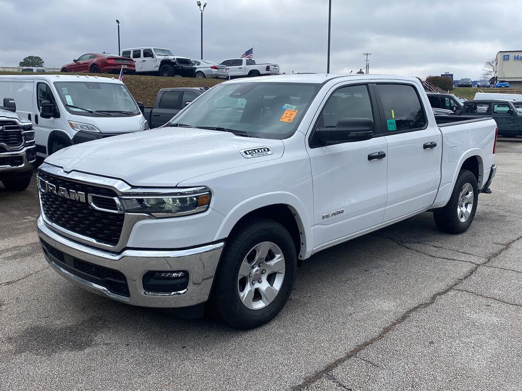 2025 RAM 1500 Big Horn Crew Cab RWD