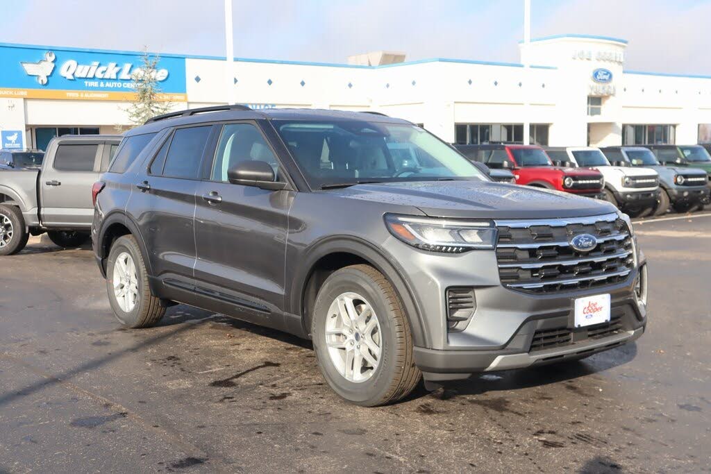 2026 Ford Explorer Active RWD
