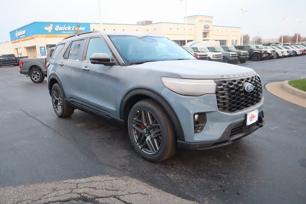 2026 Ford Explorer ST AWD