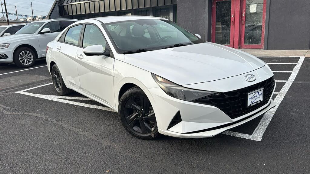 2021 Hyundai Elantra SEL FWD