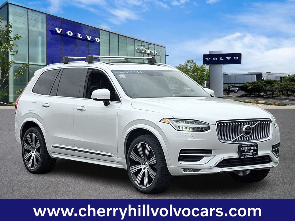 2022 Volvo XC90 T6 Inscription 7-Passenger AWD