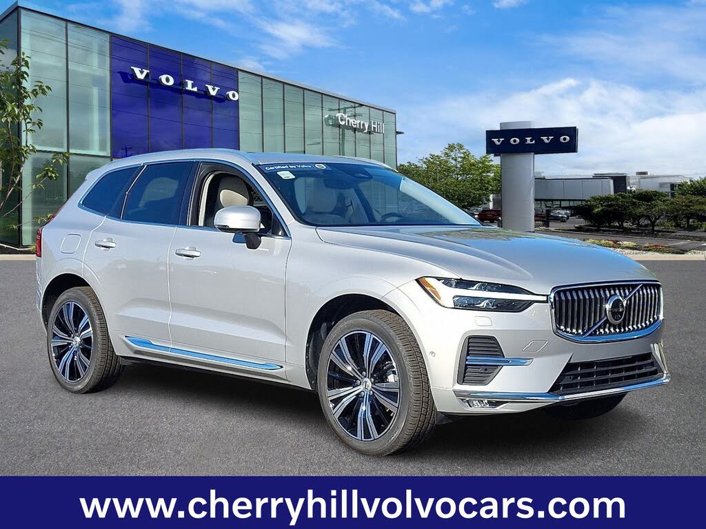 2023 Volvo XC60 B5 Plus Bright Theme AWD