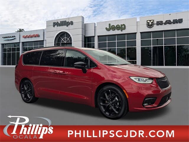 2026 Chrysler Pacifica Limited FWD