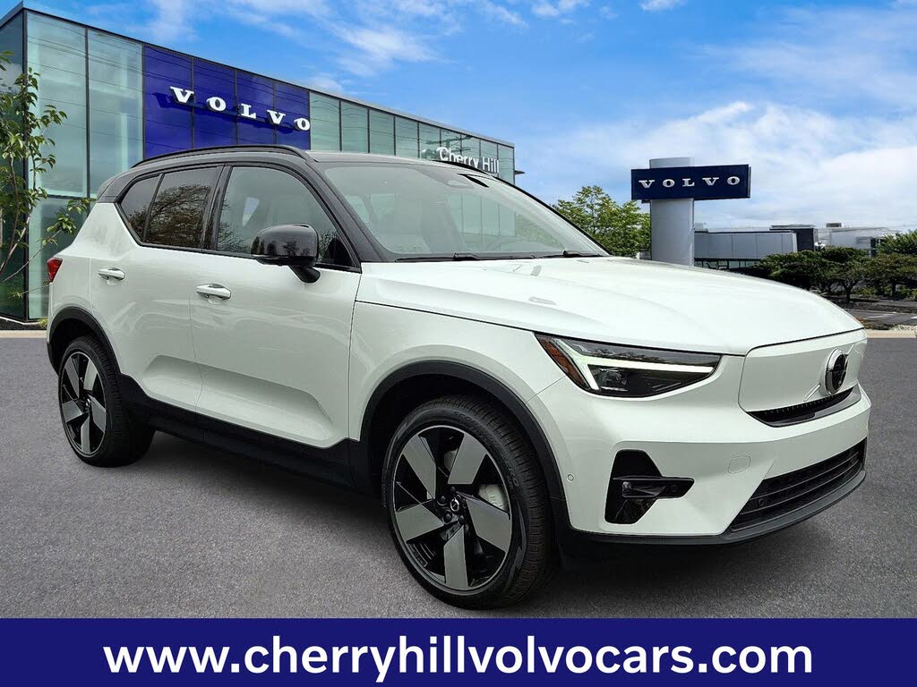 2026 Volvo EX40 Plus RWD