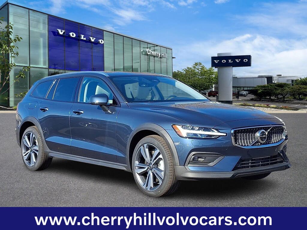2026 Volvo V60 Cross Country B5 Plus AWD