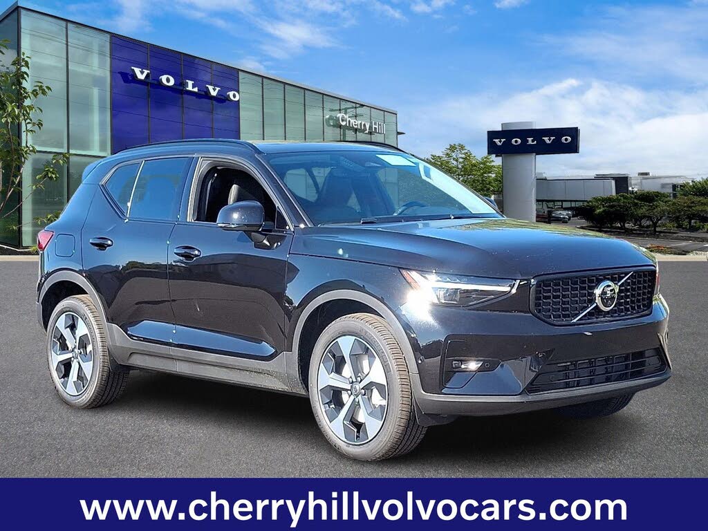 2026 Volvo XC40 B5 Plus AWD