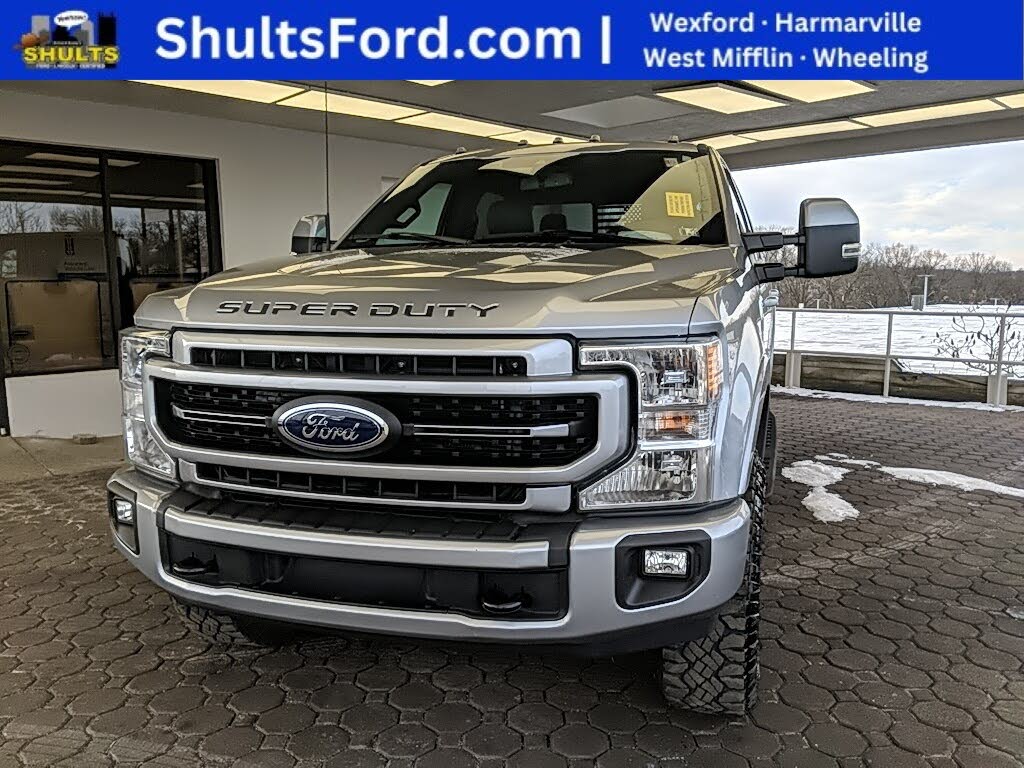 2022 Ford F-250 Super Duty Lariat Crew Cab 4WD