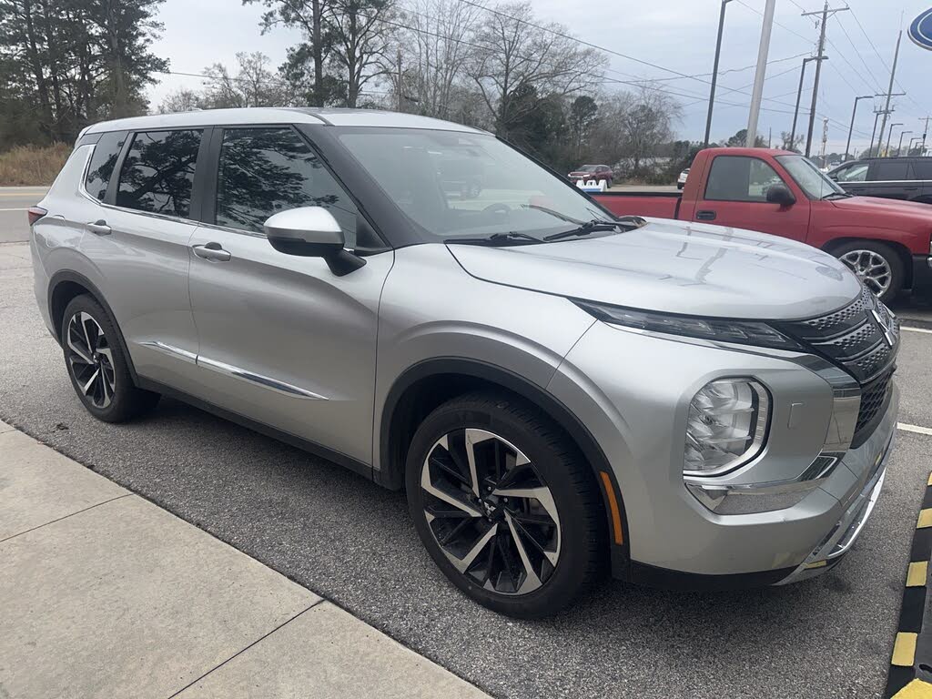 2022 Mitsubishi Outlander ES S-AWC