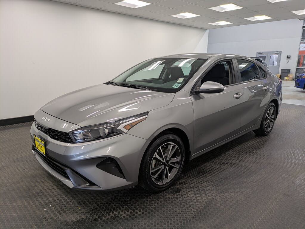 2023 Kia Forte LXS FWD