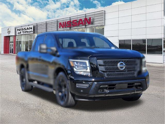 2024 Nissan Titan SV Crew Cab 4WD