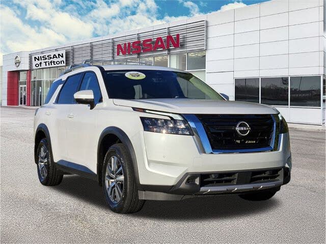 2025 Nissan Pathfinder SL FWD