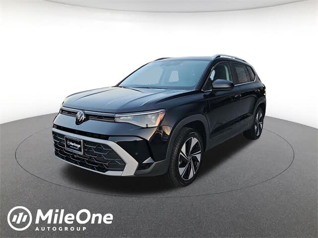 2025 Volkswagen Taos SE 4Motion