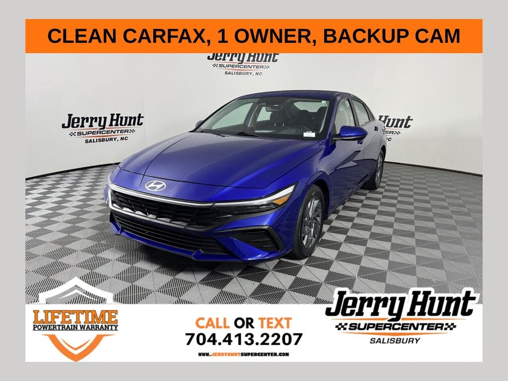 2024 Hyundai Elantra SEL FWD