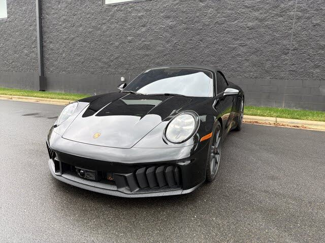 2025 Porsche 911 Carrera GTS Cabriolet RWD