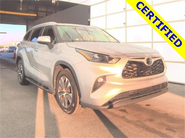 2022 Toyota Highlander XLE FWD
