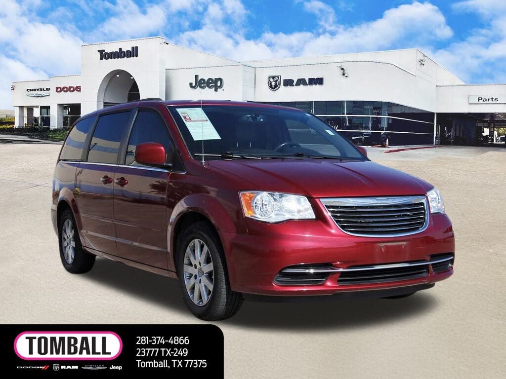 2015 Chrysler Town & Country LX FWD