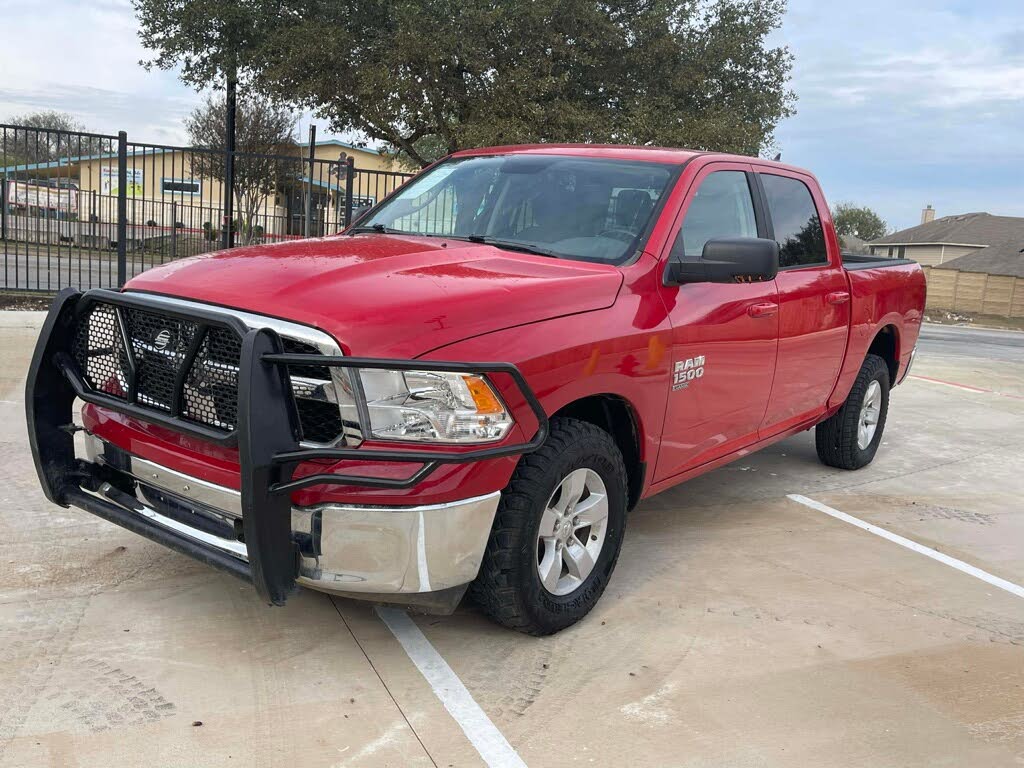 2019 RAM 1500 Classic SLT Crew Cab 4WD