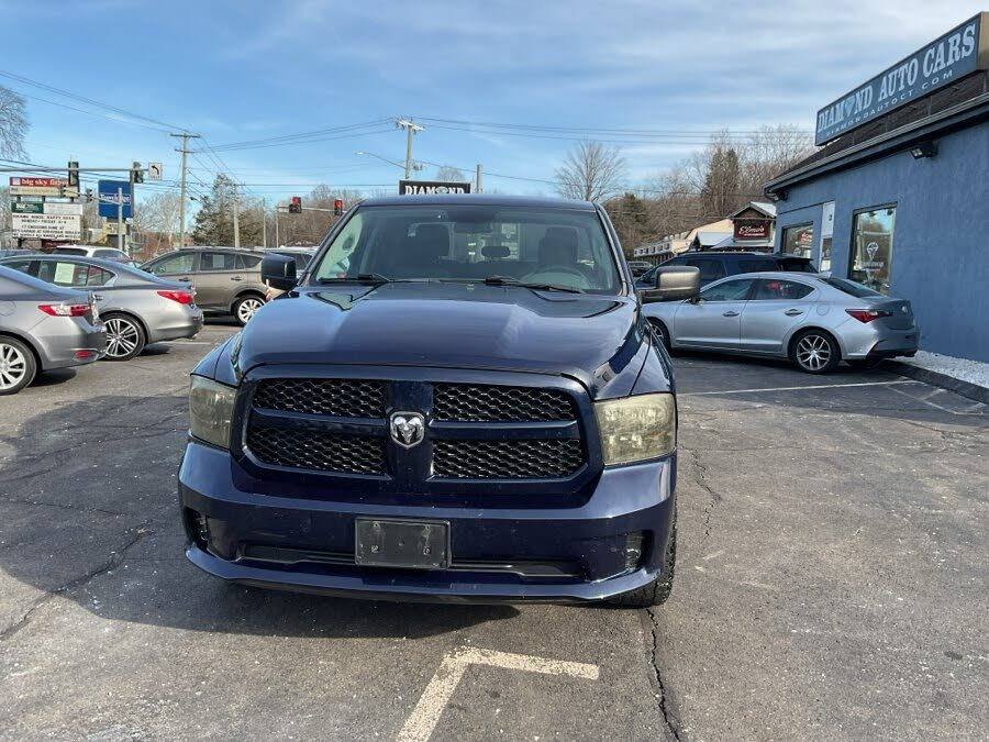 2017 RAM 1500 Express Quad Cab 4WD