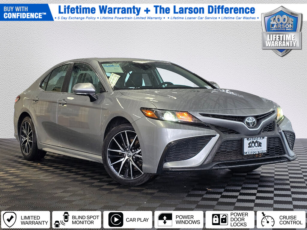 2024 Toyota Camry SE FWD