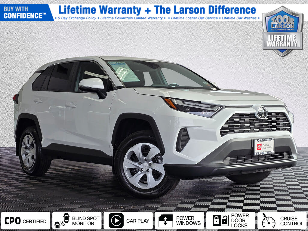 2025 Toyota RAV4 LE FWD