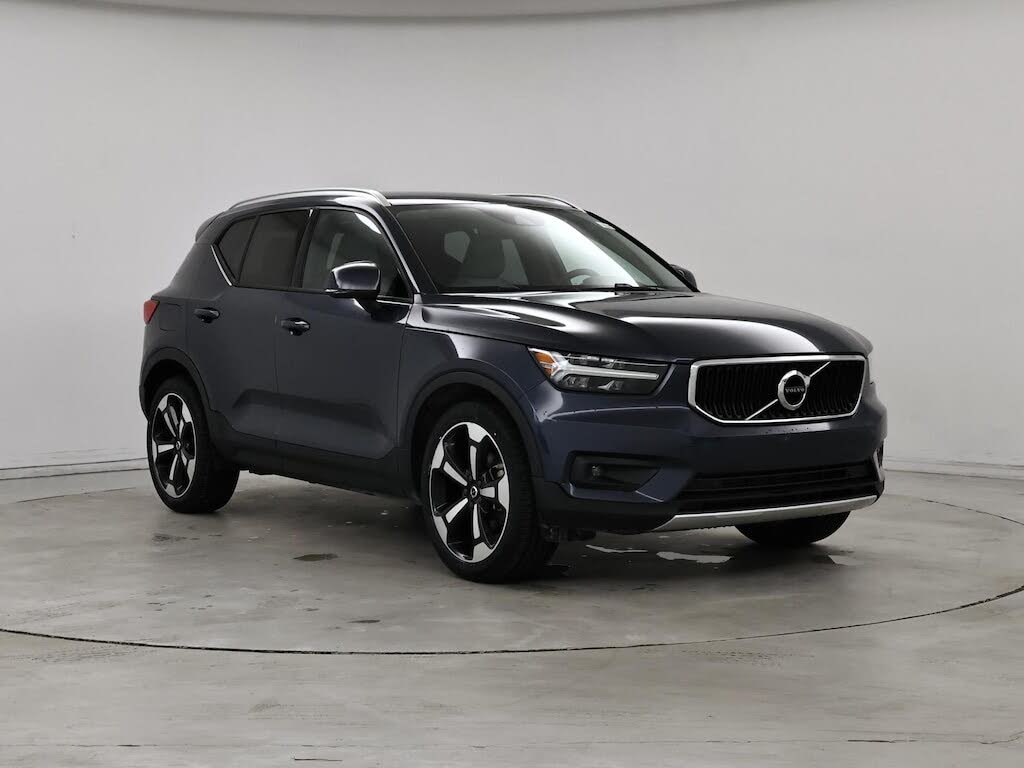 2021 Volvo XC40 T4 Momentum FWD