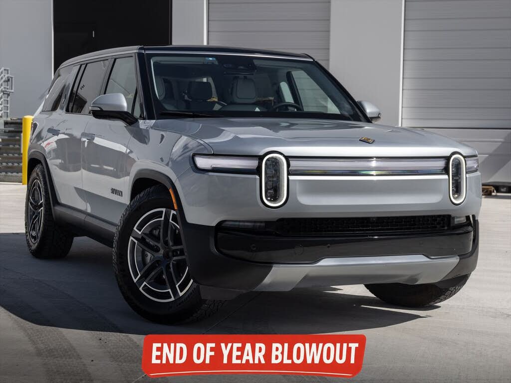 2025 Rivian R1S Adventure Dual Motor AWD
