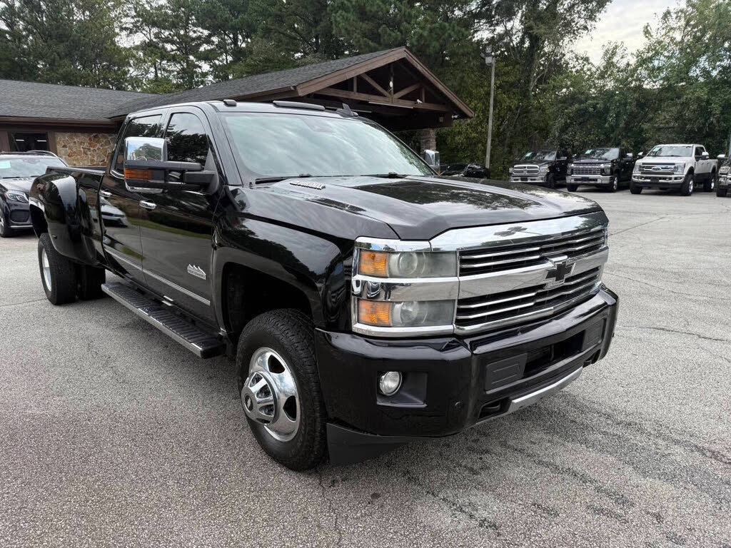 2016 Chevrolet Silverado 3500HD High Country Crew Cab LB DRW 4WD