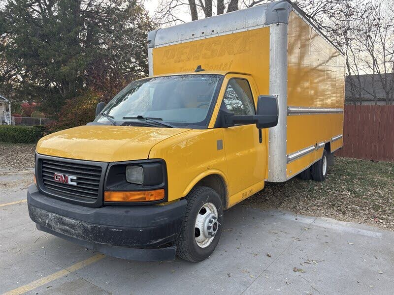 2017 GMC Savana Chassis 3500 177 Cutaway RWD