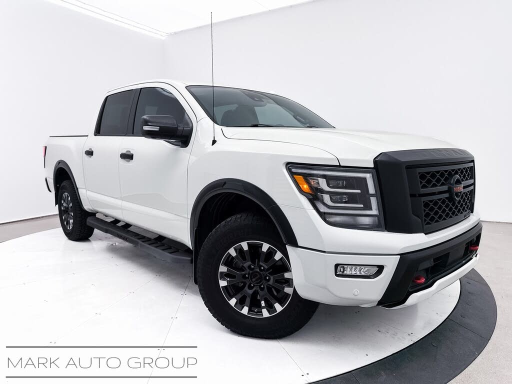 2021 Nissan Titan PRO-4X Crew Cab 4WD