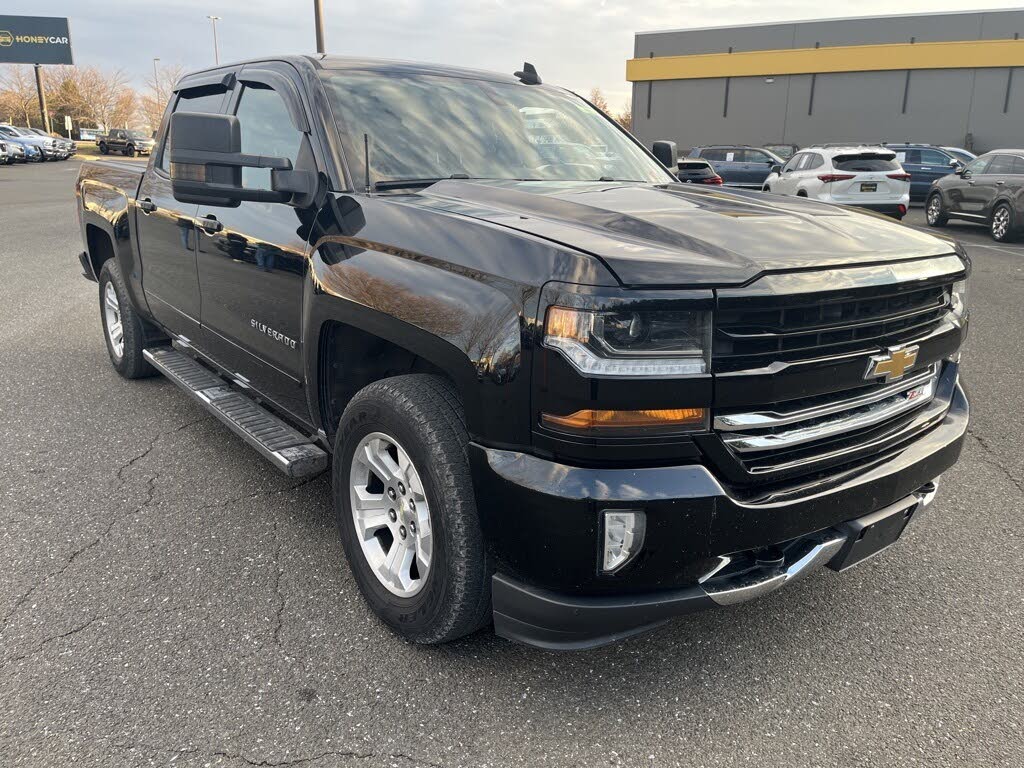 2018 Chevrolet Silverado 1500 LT Crew Cab 4WD