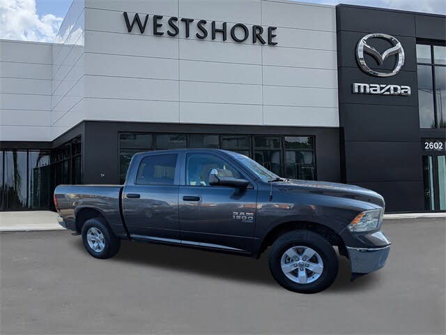 2023 RAM 1500 Classic SLT Crew Cab 4WD