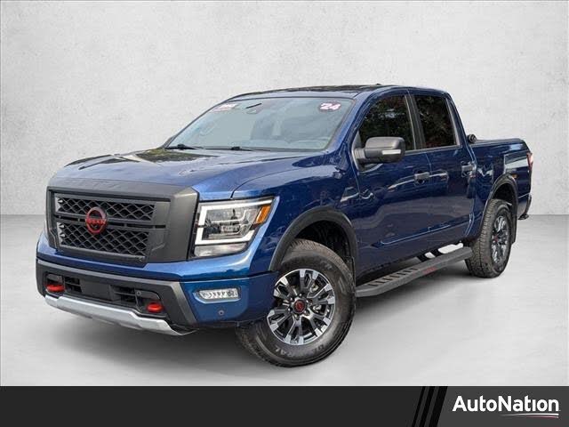 2024 Nissan Titan PRO-4X Crew Cab 4WD