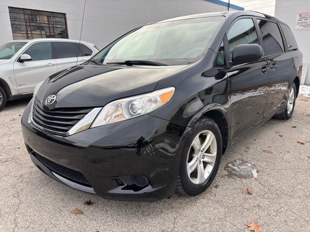 2011 Toyota Sienna 7-Passenger V6 FWD