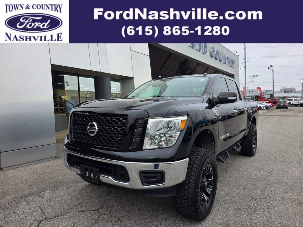 2019 Nissan Titan SV Crew Cab RWD