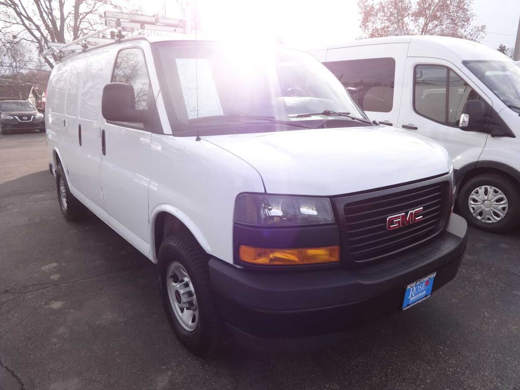 2023 GMC Savana Cargo 3500 RWD