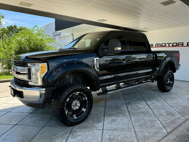 2017 Ford F-250 Super Duty XLT Crew Cab 4WD