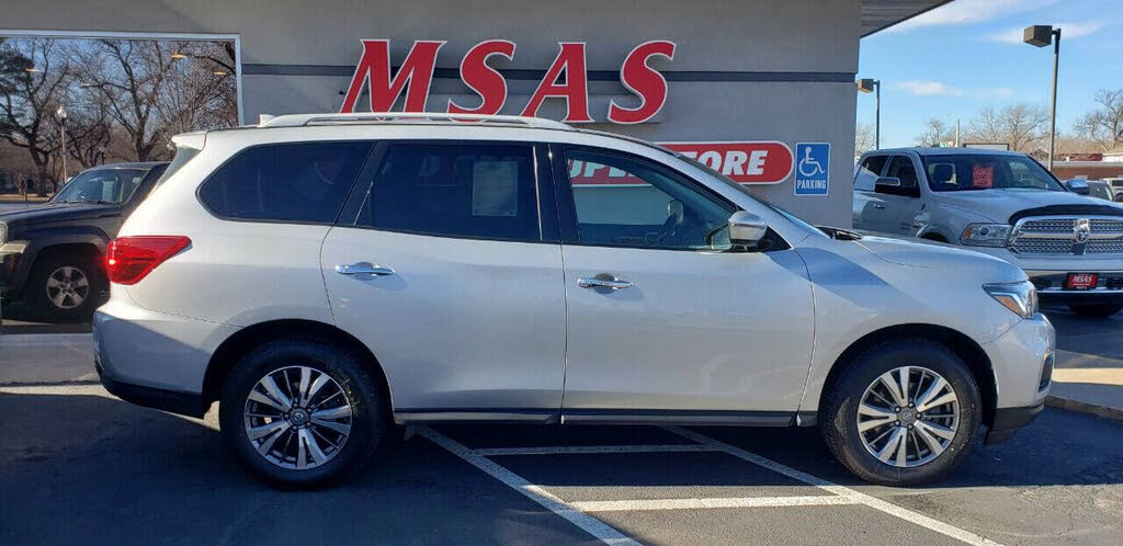 2020 Nissan Pathfinder SV 4WD